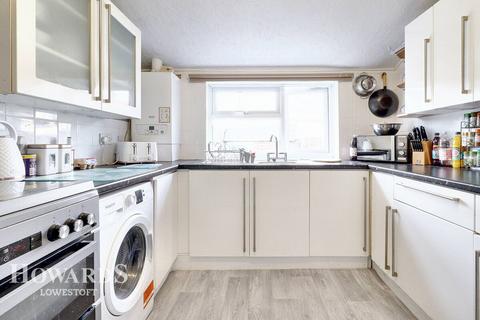 3 bedroom terraced house for sale, Clemence Street, Lowestoft