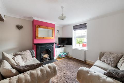 3 bedroom semi-detached house for sale, Albert Road, Horley