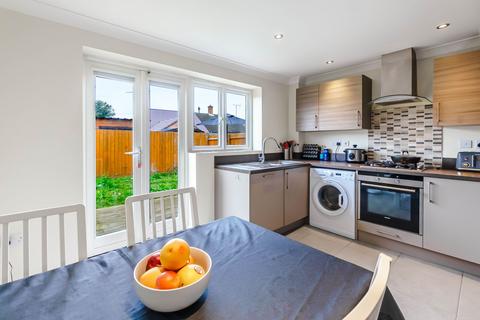 7 Saberton Close, Waterbeach, Cambridge, CB25 9QW