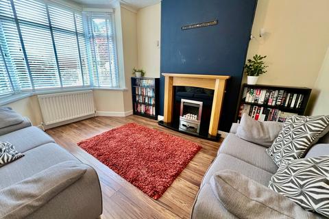 3 bedroom semi-detached house for sale, Branksome Drive, Shipley BD18