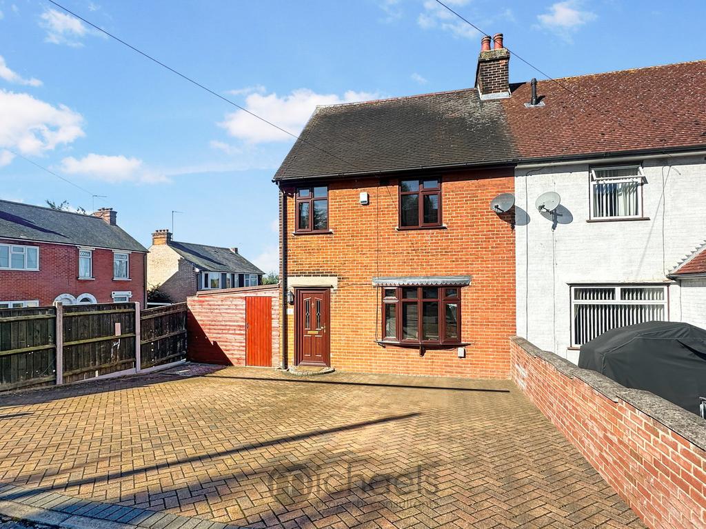 St Annes Road, Colchester, CO4 3 bed end of terrace house - £290,000