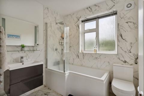 5 Hilbert Road, Sutton, SM3 9TF
