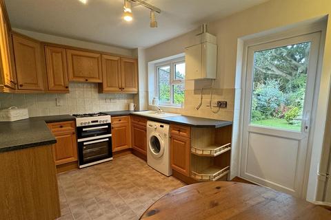 15 High Ridge, Godalming, GU7 1YE