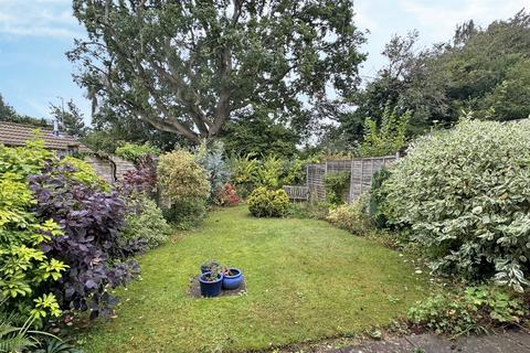 15 High Ridge, Godalming, GU7 1YE