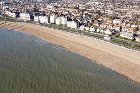 2 bedroom flat for sale, Bolebrooke Road, Bexhill-On-Sea