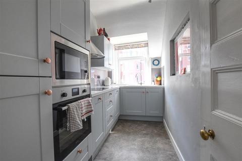 2 bedroom flat for sale, Bolebrooke Road, Bexhill-On-Sea