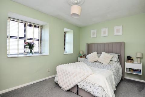 92 Frobisher Way, Shoeburyness, Southend-on-sea, SS3 8XD