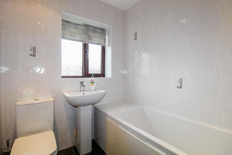 2 bedroom house for sale, The Hawthorns, Ossett WF5