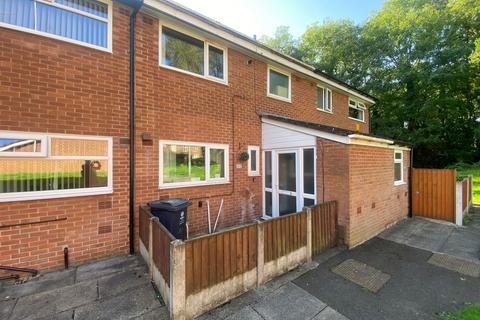 3 bedroom terraced house for sale, 30 Summercroft, Chadderton