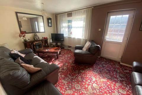 3 bedroom terraced house for sale, 30 Summercroft, Chadderton