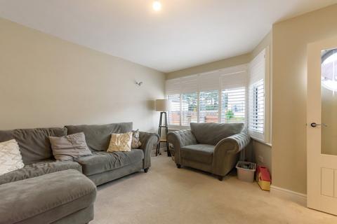 3 bedroom semi-detached house for sale, Dorchester Avenue, Bexley, DA5