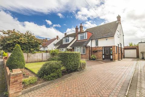 3 bedroom detached house for sale, High Street, Iver SL0