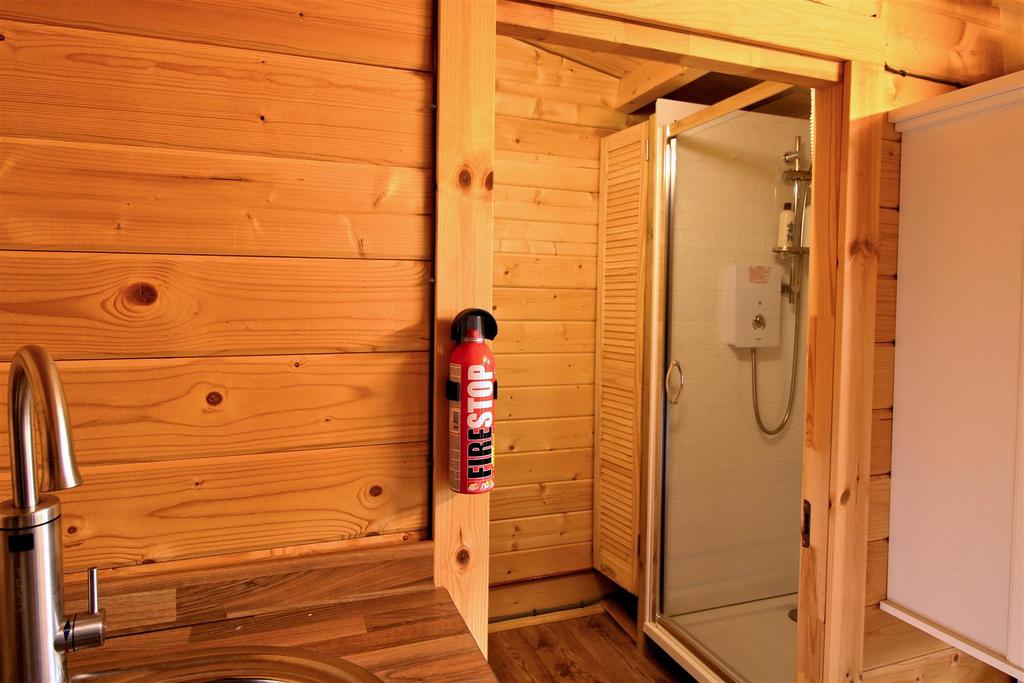 Lodge shower room