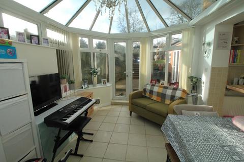 4 bedroom detached house to rent, Bankfield Drive, Nottingham, NG9