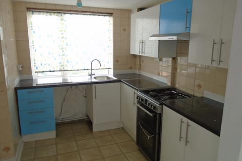 3 bedroom semi-detached house to rent, Hangleton BN3