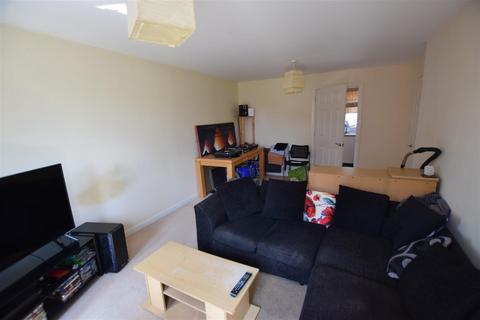 2 bedroom apartment to rent, Dovedale, Redhouse