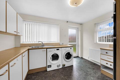 10 Naylor Road, Widnes, WA8 0BS