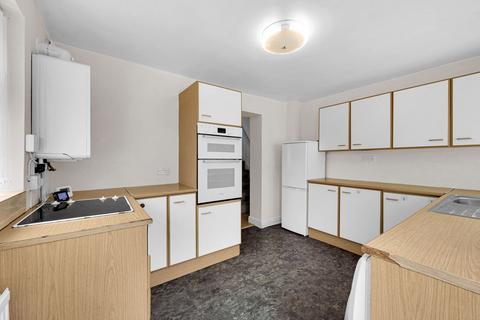 10 Naylor Road, Widnes, WA8 0BS