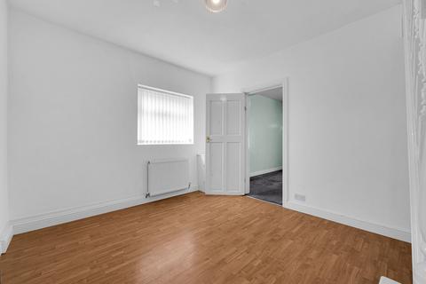 10 Naylor Road, Widnes, WA8 0BS