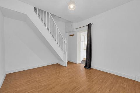 10 Naylor Road, Widnes, WA8 0BS