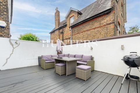 2 bedroom flat to rent, Cavendish Road, London, NW6