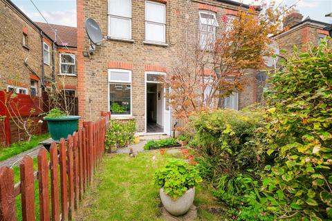 1 bedroom ground floor flat for sale, Morieux Road, Leyton