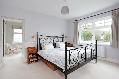 4 bedroom detached house for sale, Farnborough Road, Farnham, Surrey, GU9