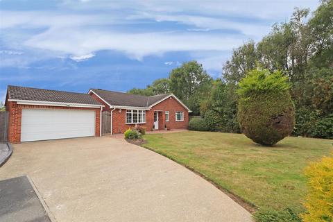 3 bedroom detached bungalow for sale, Playlin Close, Yarm TS15 9SW