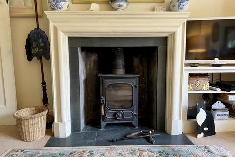 63 Minster Road, Godalming, GU7 1SR