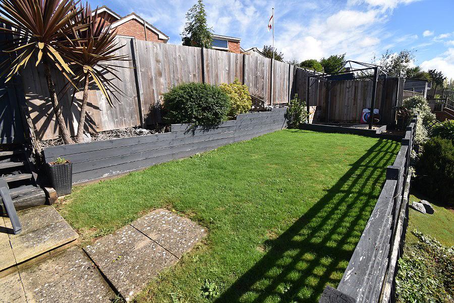 Iolanthe Drive, Beacon Heath, Exeter... 3 bed end of terrace house for