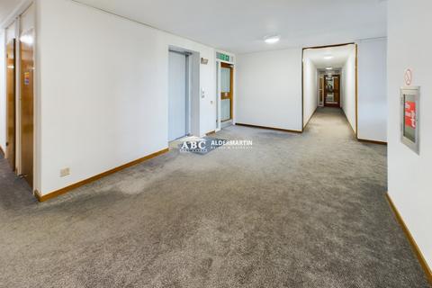 2 bedroom flat for sale, 67 Brampton Grove, London, NW4