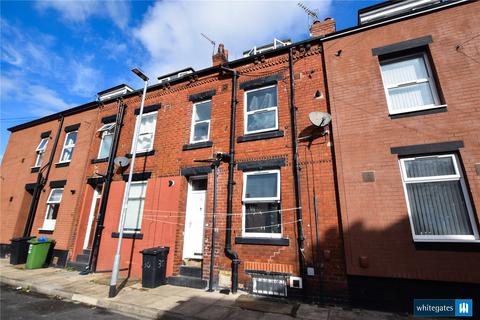 2 bedroom terraced house for sale, Cleveleys Road, Leeds, West Yorkshire, LS11