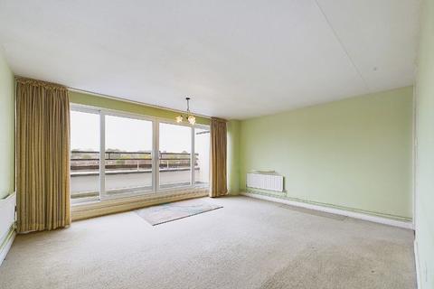 2 bedroom apartment for sale, Lemare Lodge, Bromley BR2