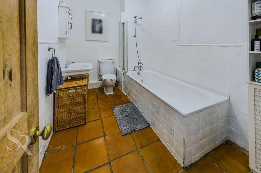 Main Bathroom