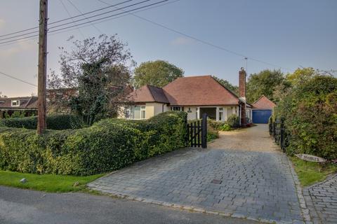 3 bedroom detached bungalow for sale, DURLEY