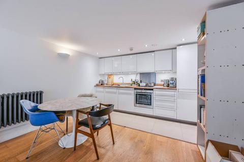 1 bedroom flat for sale, Battersea Park Road, Battersea Park, London, SW11