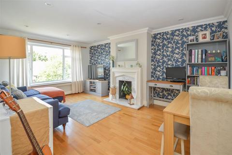 43 Hammonds Lane, Great Warley, Brentwood, CM13 3AH