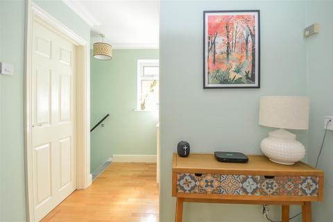 43 Hammonds Lane, Great Warley, Brentwood, CM13 3AH