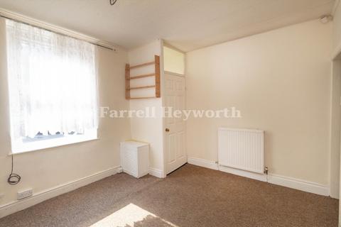 2 bedroom house for sale, Graham Street, Lancaster LA1