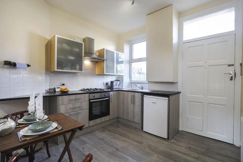 2 bedroom maisonette for sale, Nydd Vale Terrace, Harrogate