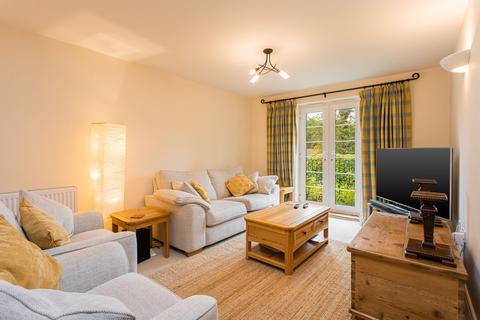 4 Barn Close, Crawley, RH10 7PE