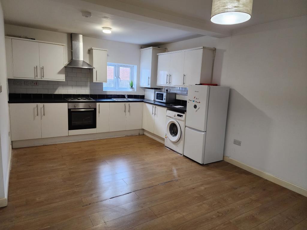 Open Plan lounge/kitchen