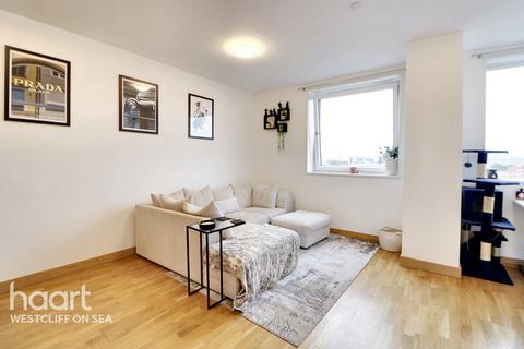 1 bedroom flat for sale, Southchurch Avenue, Southend-on-Sea