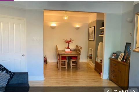 2 bedroom flat for sale, Isleworth, TW7