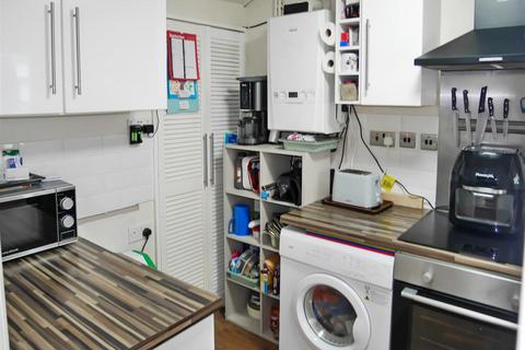 99 Colebrook Road, Wick, Littlehampton, BN17 7NU