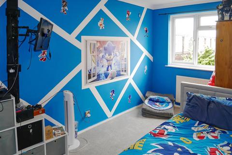 99 Colebrook Road, Wick, Littlehampton, BN17 7NU