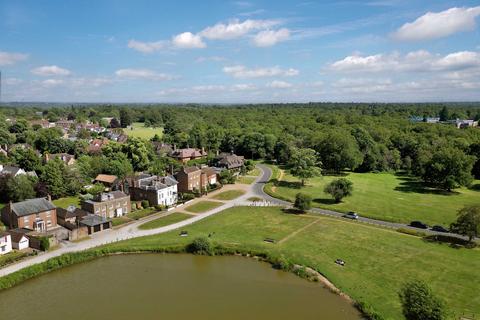 8 bedroom detached house for sale, West Common, Gerrards Cross, SL9