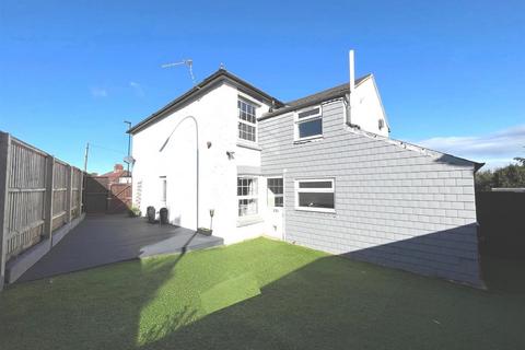 2 bedroom semi-detached house for sale, Elm Grove, Newport