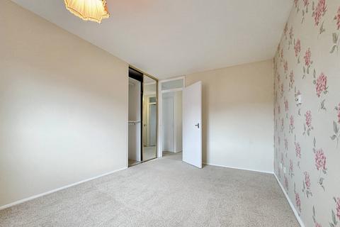 2 bedroom flat to rent, Langdon Walk, Birmingham B26