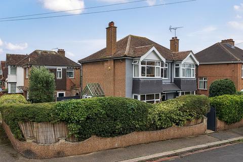 4 bedroom detached house for sale, 56 Victoria Road, Bognor Regis, PO21